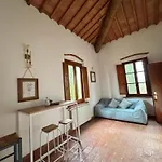 Podere Raffaello アパート